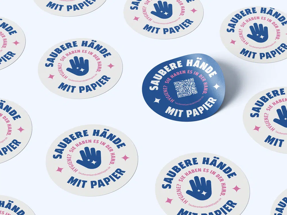 Sticker im Waschbecken im Einsatz auf der Fachmesse CMS